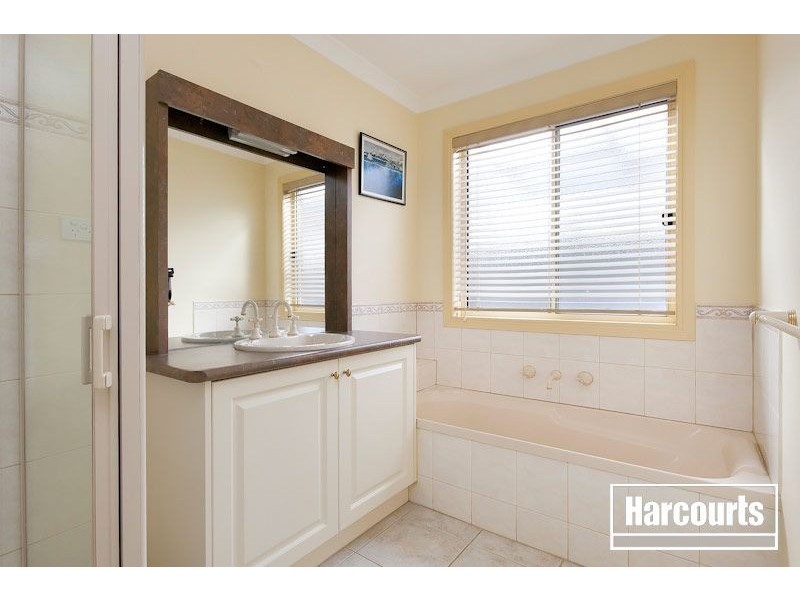 45 Langbourne Drive, Narre Warren South VIC 3805