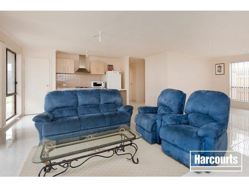158 Rosebank Drive, Cranbourne North VIC 3977