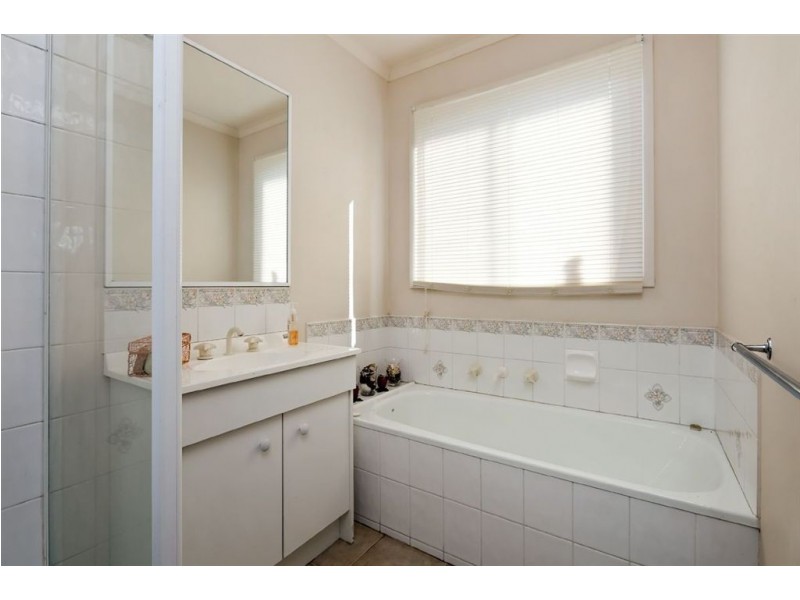 26 Madison Avenue, Narre Warren VIC 3805