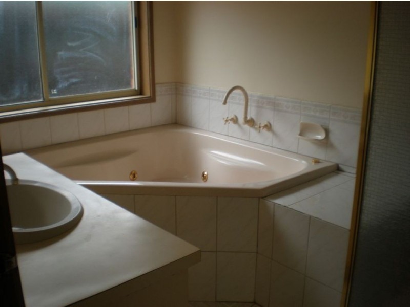 5 Diosma Court, Narre Warren VIC 3805