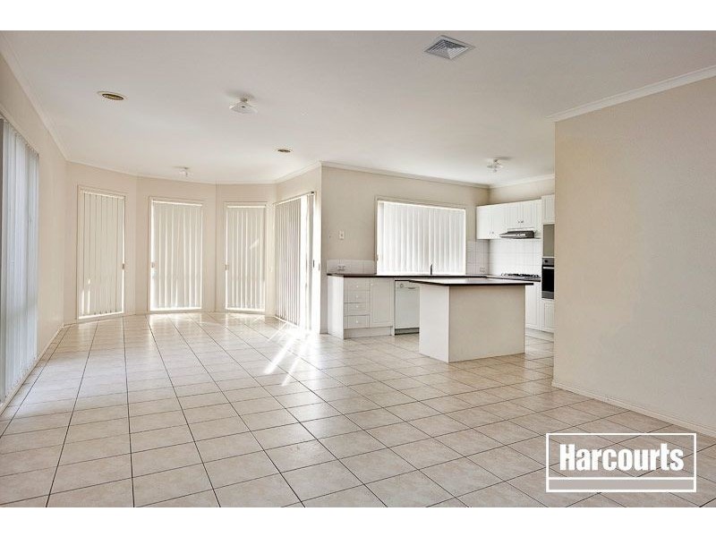 10 Croxley Place, Narre Warren South VIC 3805