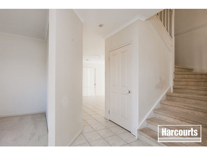 10 Croxley Place, Narre Warren South VIC 3805