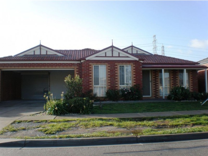 24 Geebung Road, Cranbourne VIC 3977