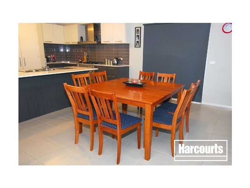 128 Rosebank Drive, Cranbourne North VIC 3977