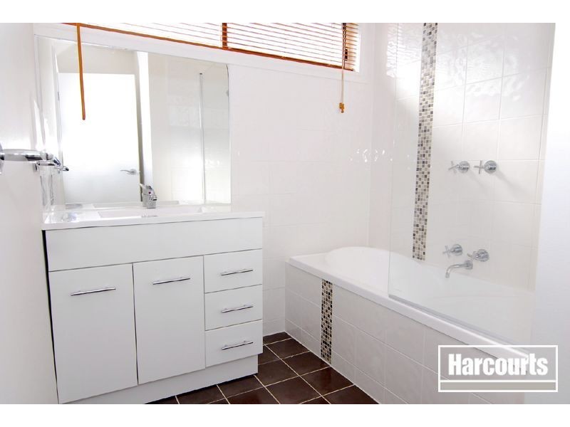 39 Cochrane Street, Cranbourne VIC 3977