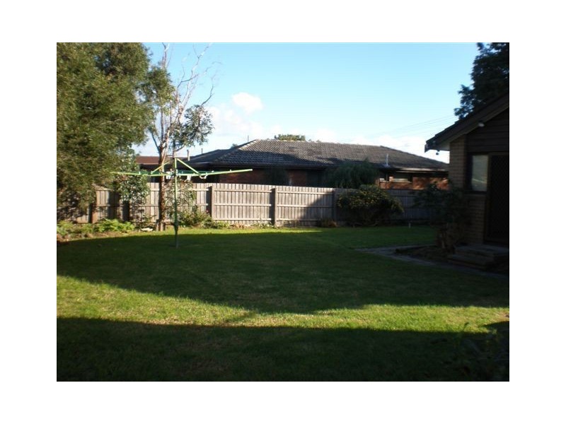 39 Bundeena Avenue, Keysborough VIC 3173