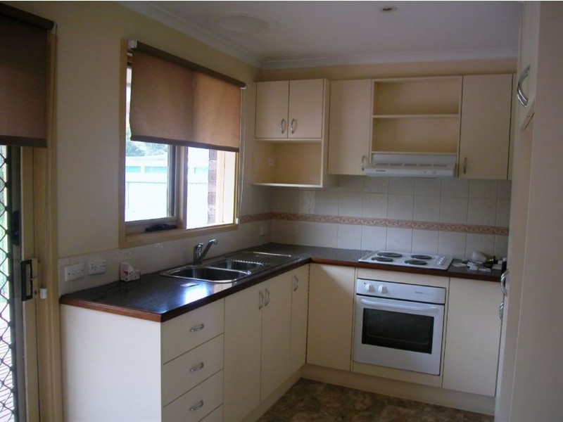 4 Delta Court, Cranbourne VIC 3977