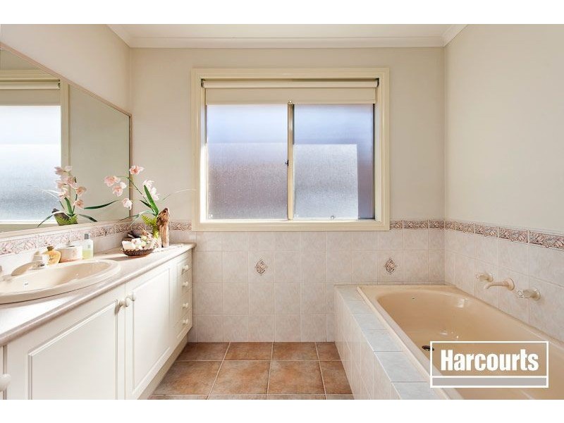 67 The Promenade, Narre Warren South VIC 3805