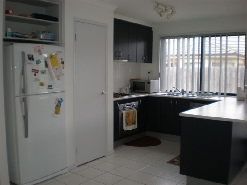 28 Abbey Road, Narre Warren South VIC 3805