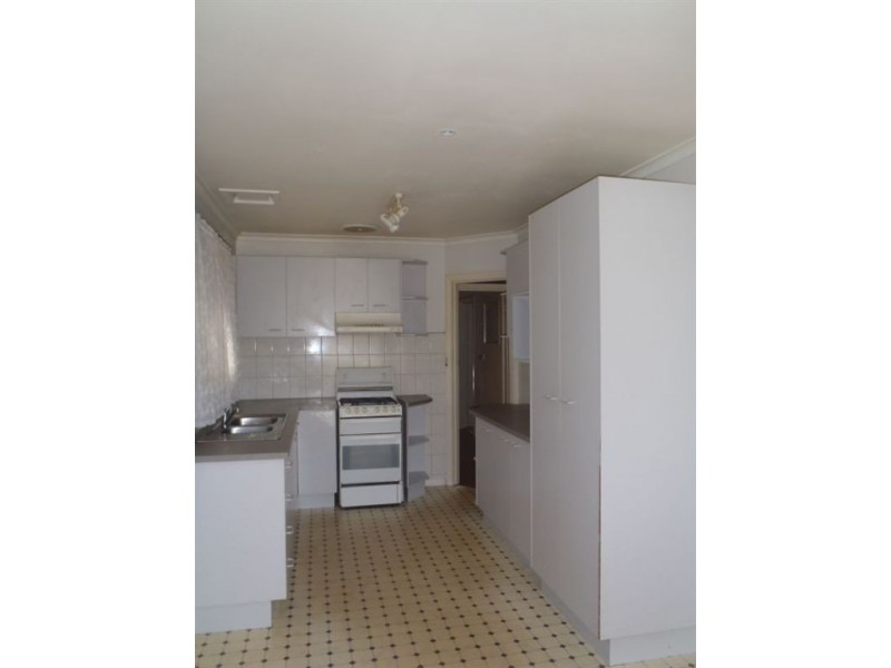 50 Sweet Gum Avenue, Narre Warren VIC 3805