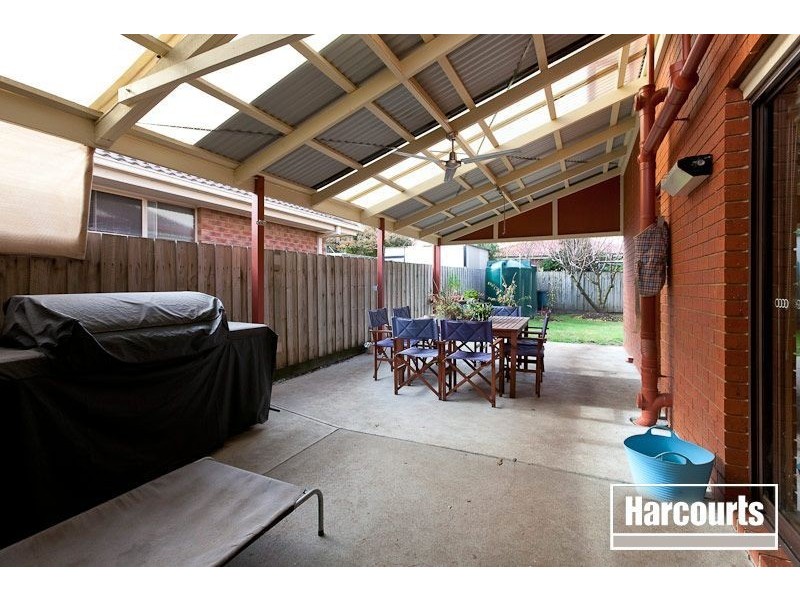 5 Harmon Close, Berwick VIC 3806