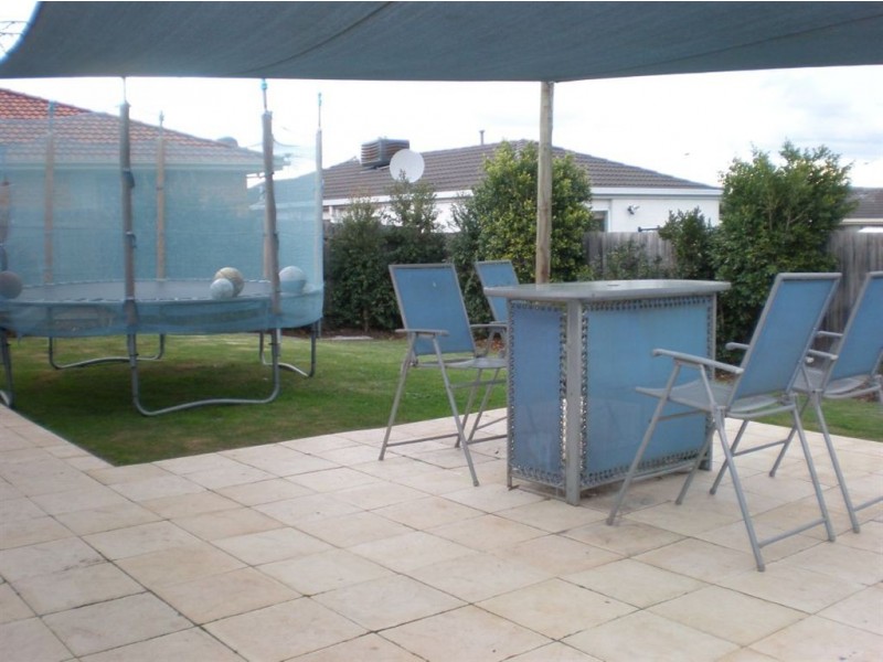 14 Oliver Court, Narre Warren South VIC 3805