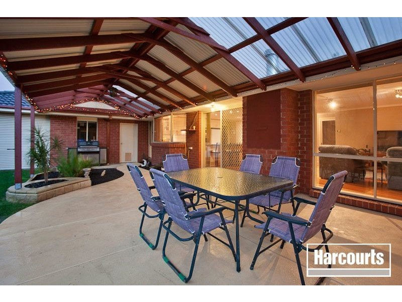 73 Robinswood  Parade, Narre Warren South VIC 3805