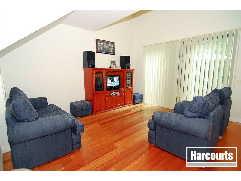 13/18-26 Marlesford Crescent, Berwick VIC 3806