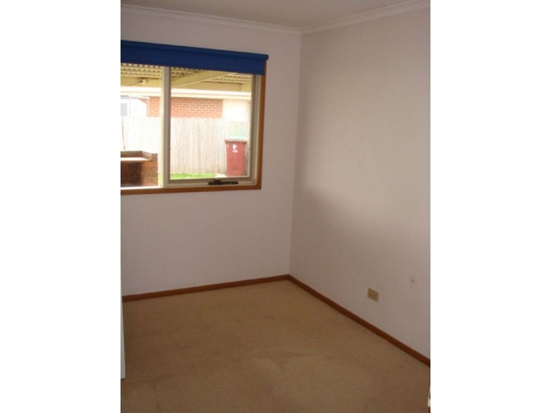 18 Kent Court, Cranbourne North VIC 3977