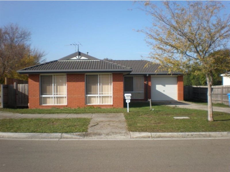 24 Abercairn Drive, Narre Warren South VIC 3805