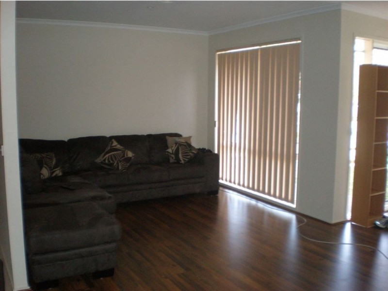 24 Abercairn Drive, Narre Warren South VIC 3805