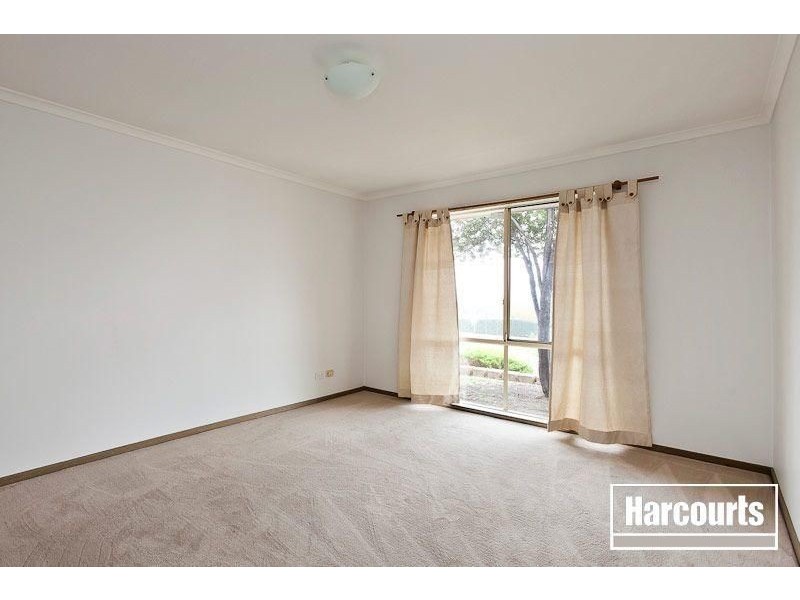 71 Bemersyde Drive, Berwick VIC 3806