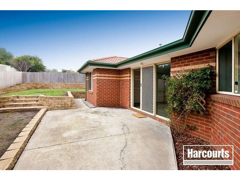 71 Bemersyde Drive, Berwick VIC 3806