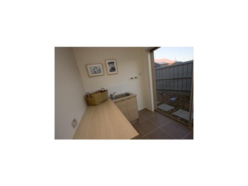 28 Lyndhurst Boulevard, Lyndhurst VIC 3975