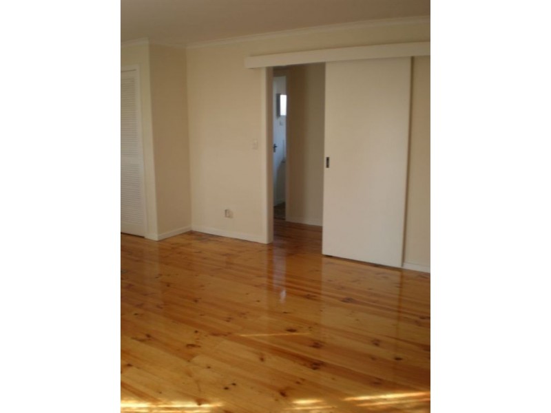 28 Roberts Road, Cranbourne VIC 3977