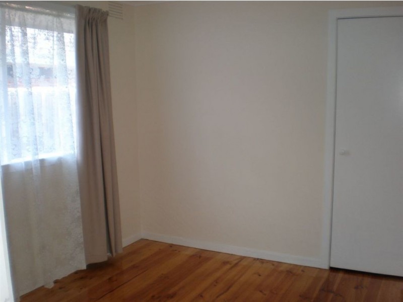 28 Roberts Road, Cranbourne VIC 3977