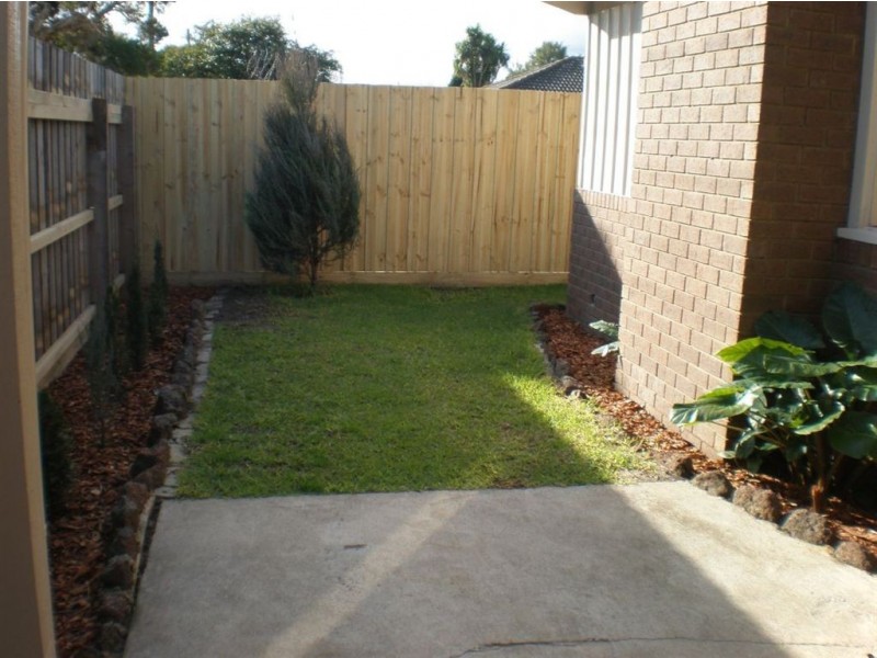 28 Roberts Road, Cranbourne VIC 3977