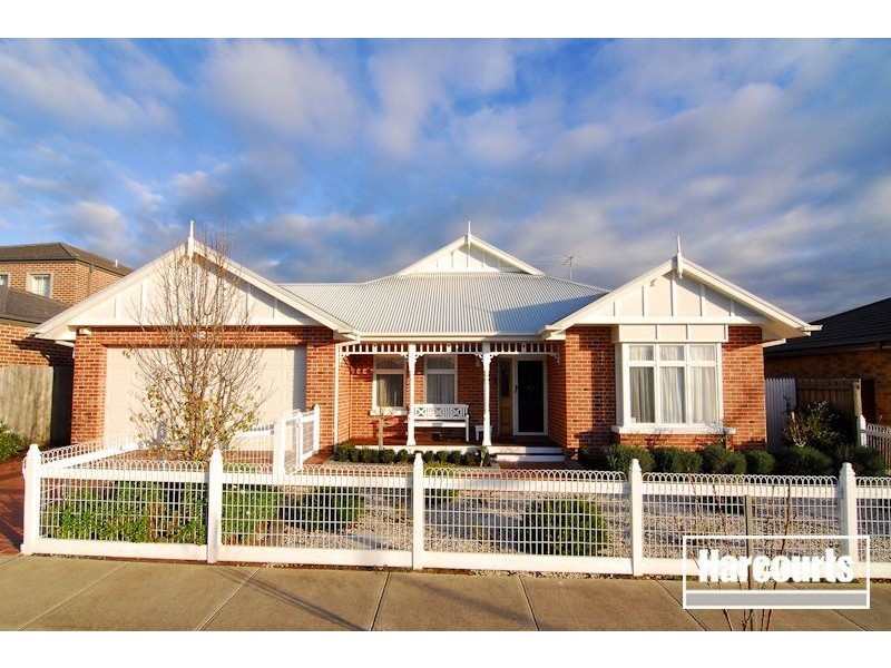 21 Golden Grove Drive, Narre Warren South VIC 3805