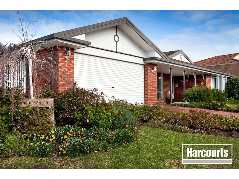 124 Hinrichsen Drive, Hallam VIC 3803
