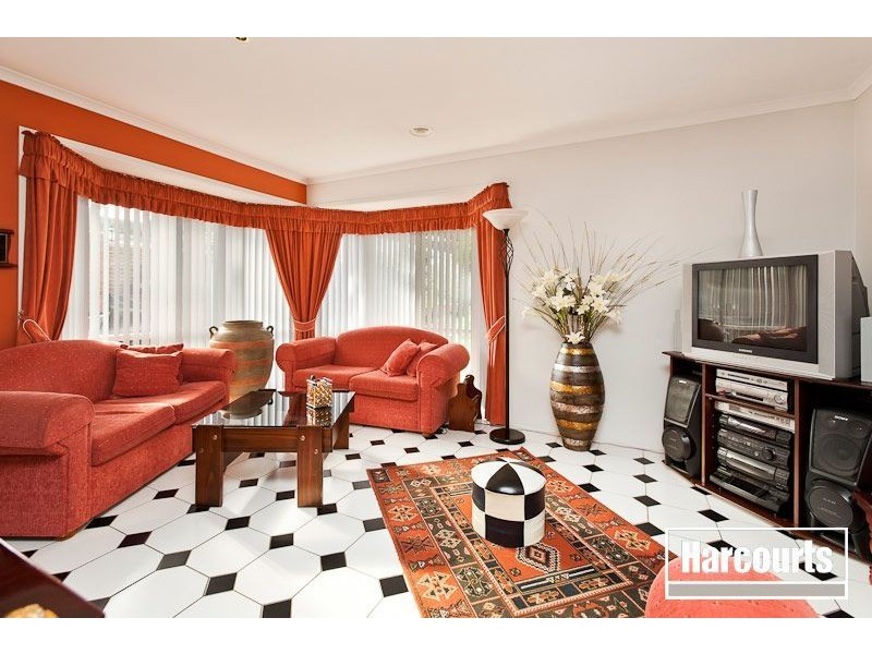 124 Hinrichsen Drive, Hallam VIC 3803