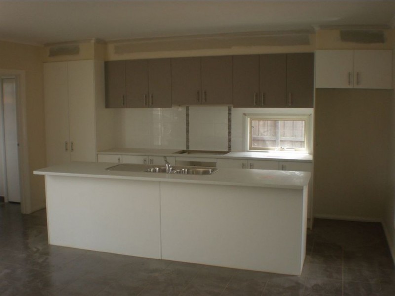 66b Golf Links Road, Berwick VIC 3806