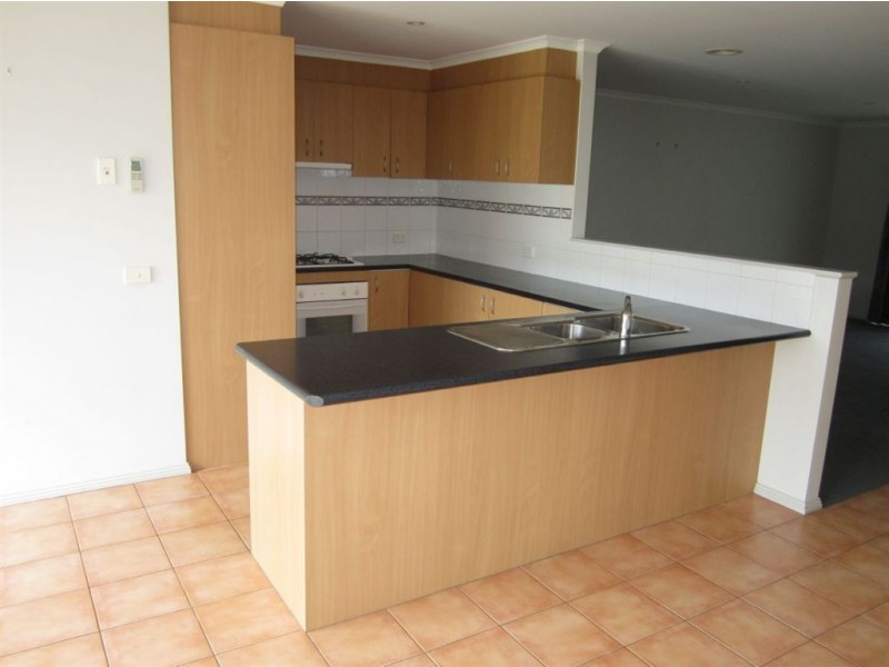 4 Provence Place, Narre Warren South VIC 3805