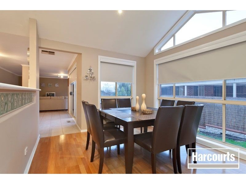 5 Kimbarra Drive, Berwick VIC 3806