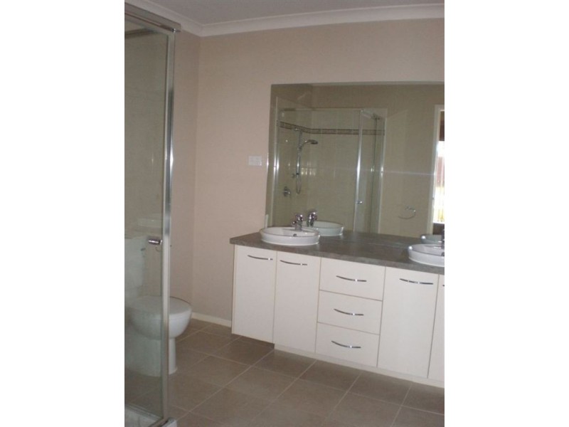 11 Trevino Way, Cranbourne North VIC 3977