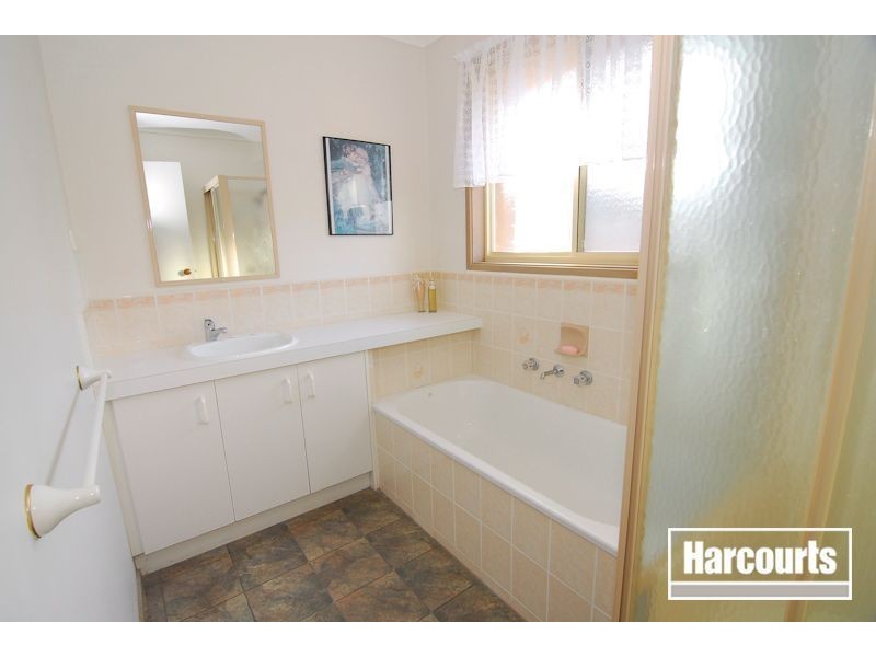 49 Barondi Avenue, Narre Warren VIC 3805