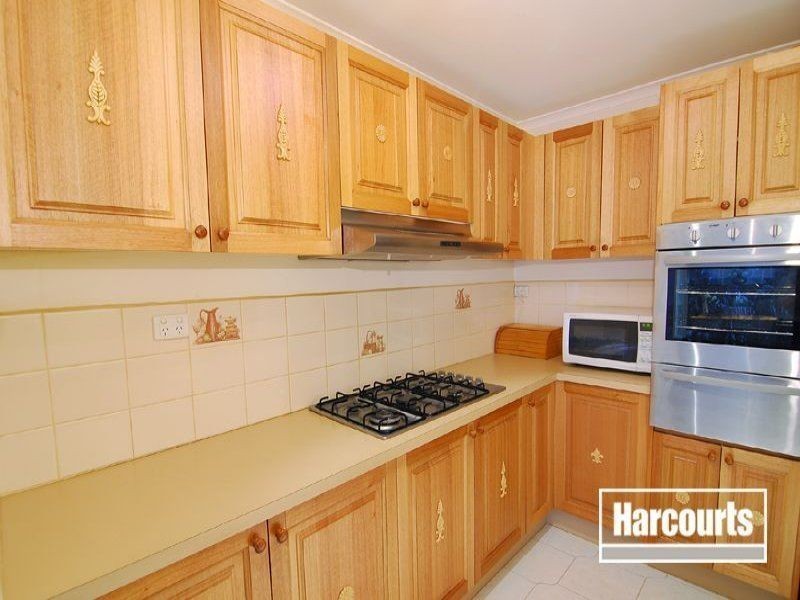 16 Teal Court, Narre Warren South VIC 3805