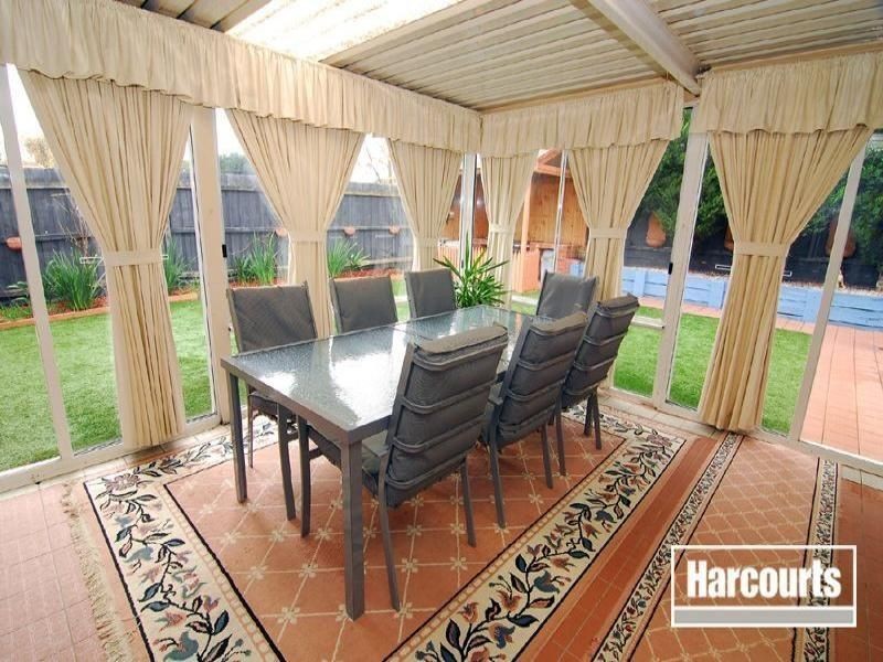 16 Teal Court, Narre Warren South VIC 3805