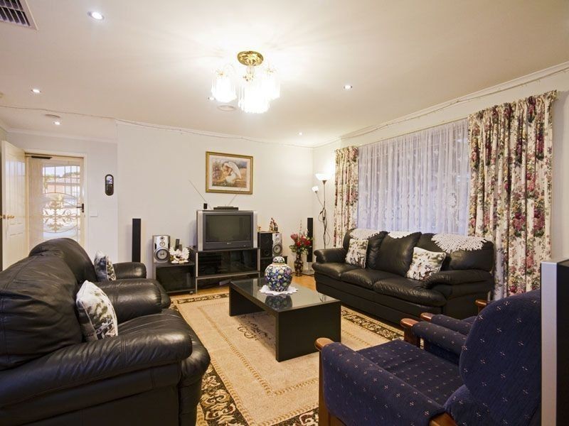 17 Redwood Avenue, Hampton Park VIC 3976