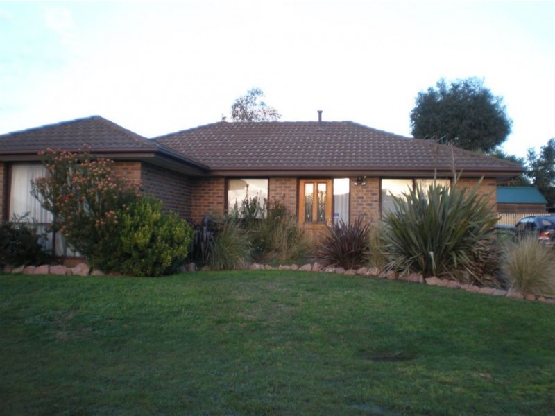 7 Bunerong Court, Narre Warren South VIC 3805