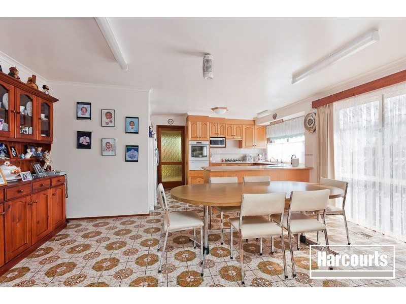 4 Haverstock Hill Close, Endeavour Hills VIC 3802