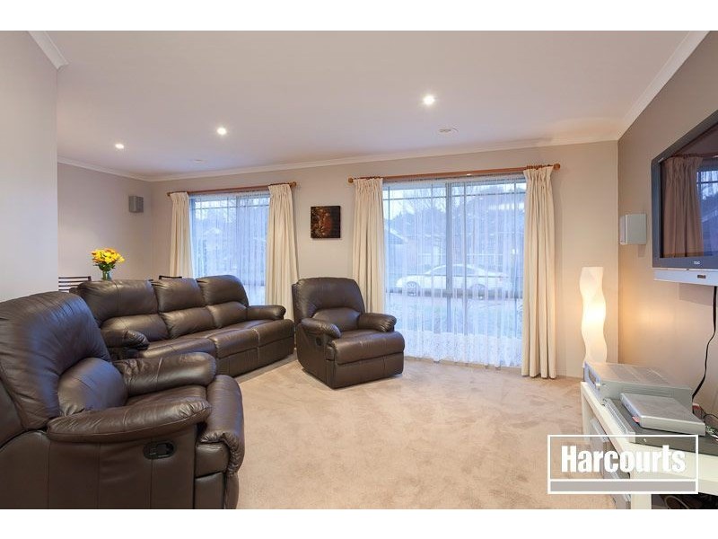 20 Haydn Place, Narre Warren South VIC 3805