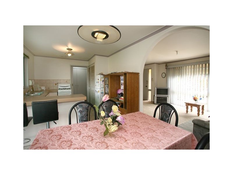 5 Strong Drive, Hampton Park VIC 3976