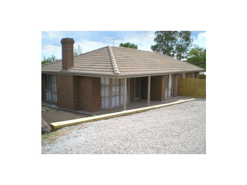 7 Cherryplum Court, Cranbourne VIC 3977