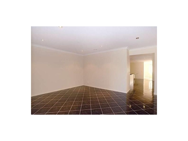 23 Baddeley Circuit, Cranbourne North VIC 3977