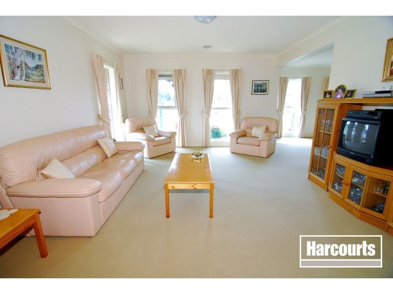 1 St. Maximin Court, Narre Warren South VIC 3805