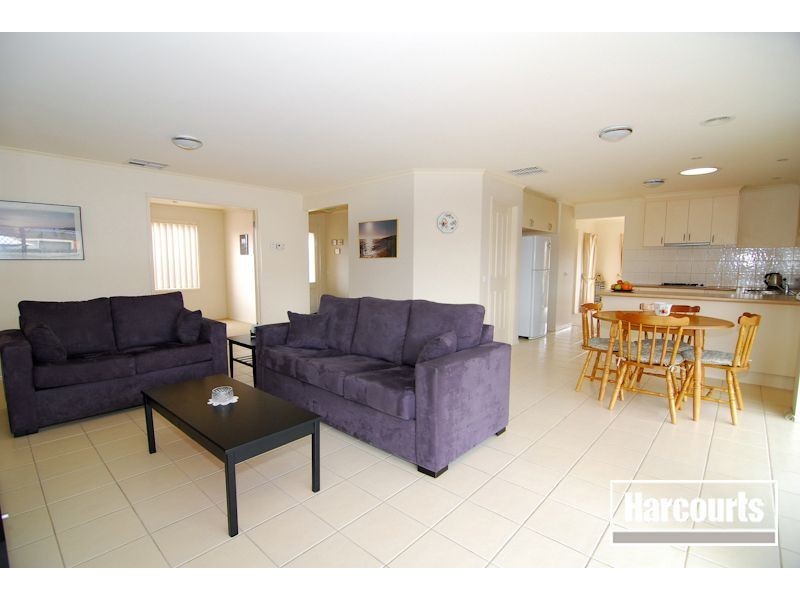 1 St. Maximin Court, Narre Warren South VIC 3805