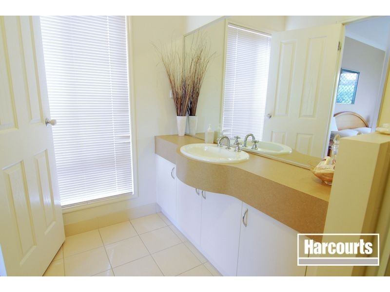 1 St. Maximin Court, Narre Warren South VIC 3805