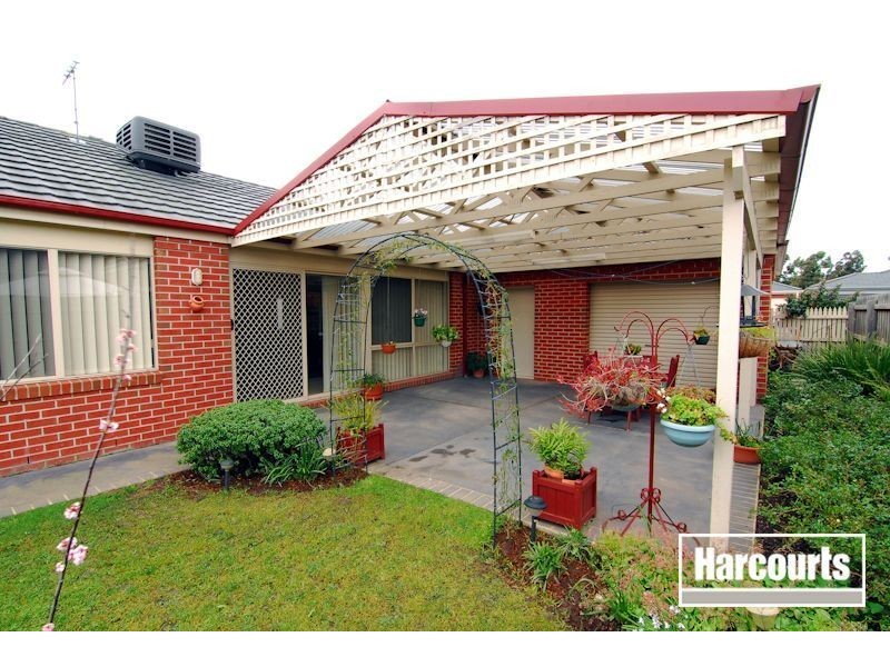 1 St. Maximin Court, Narre Warren South VIC 3805