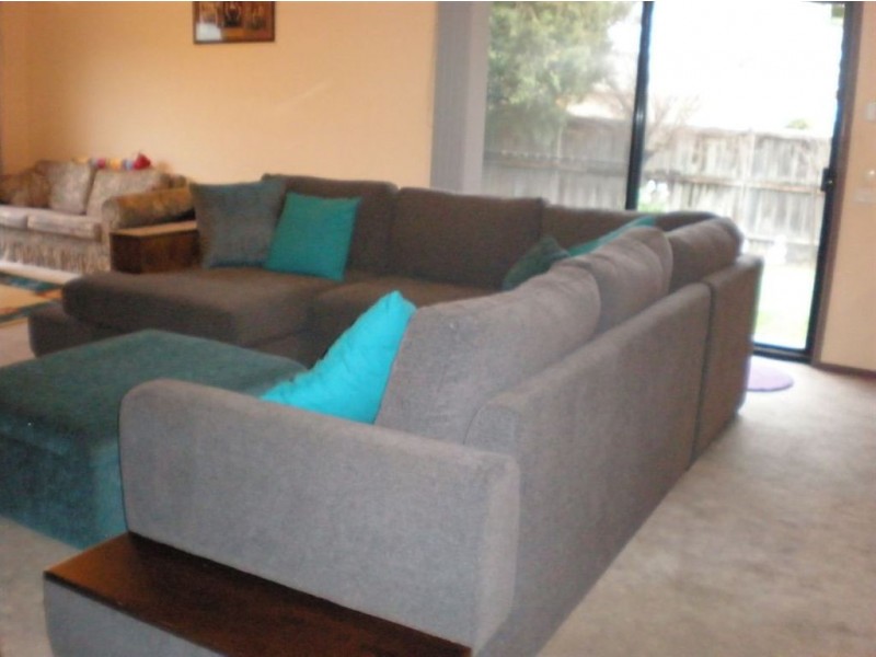 12 Chadbourn Place, Narre Warren South VIC 3805