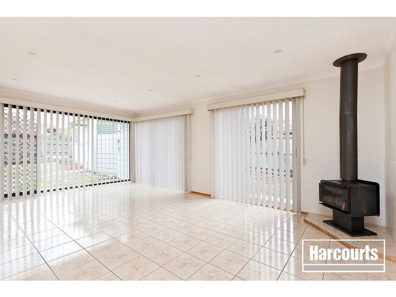 1 Enoch Rise, Hallam VIC 3803